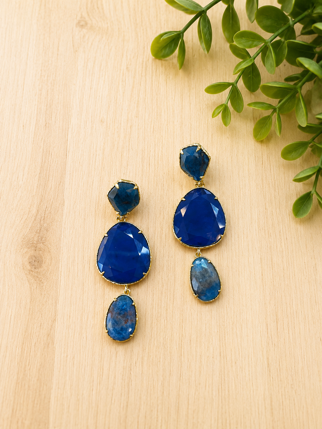 Boucles d'oreilles pendantes dorées NIAMH
