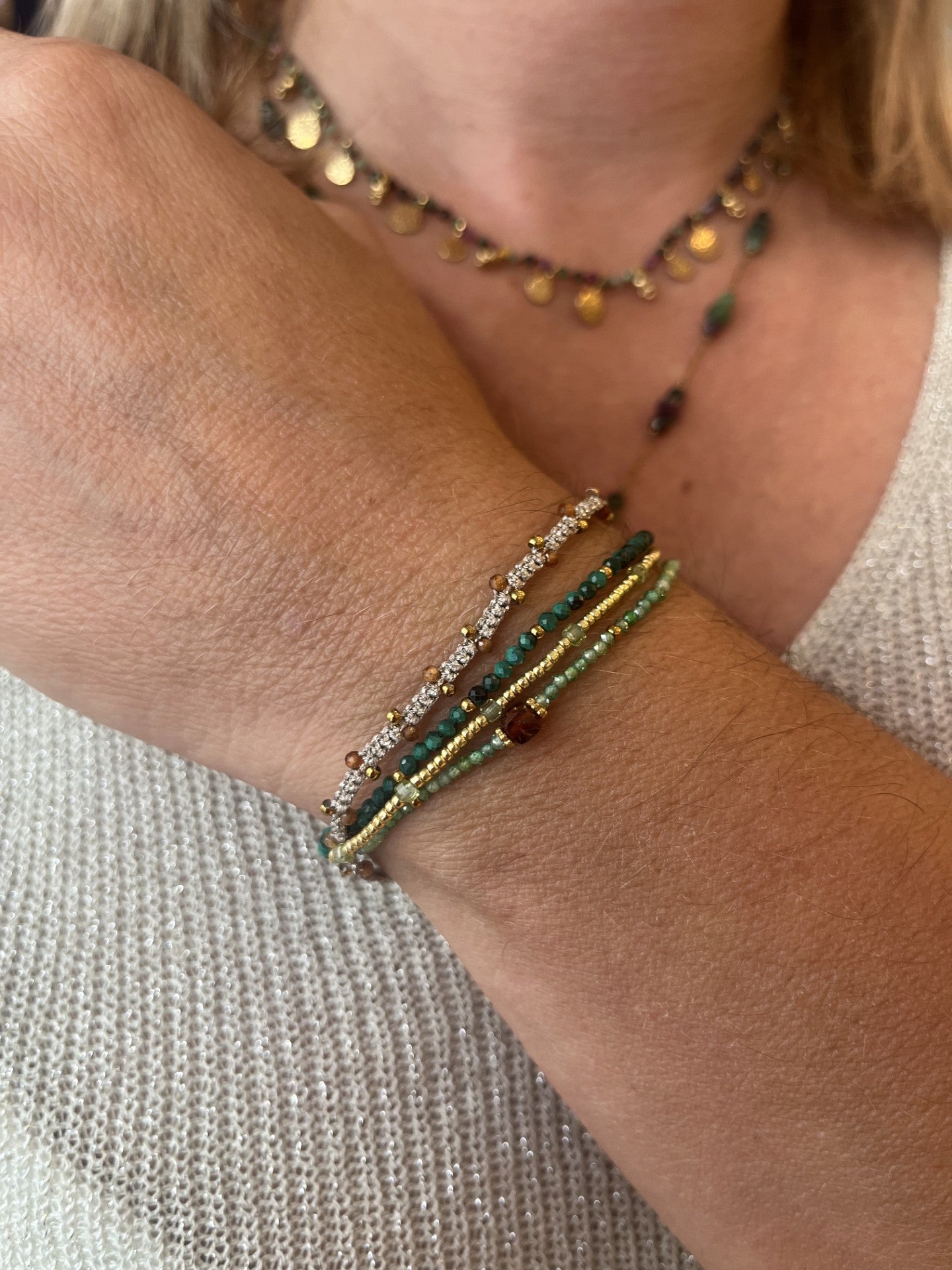 Bracelet doré OIA