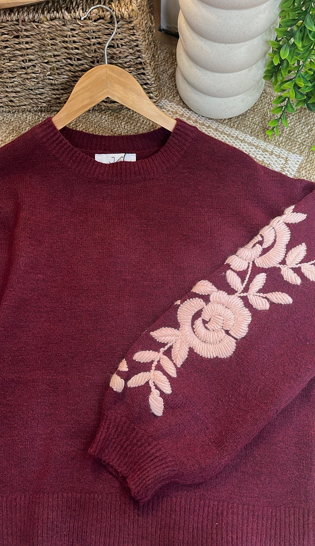 Pull brodé fleurs ALMA