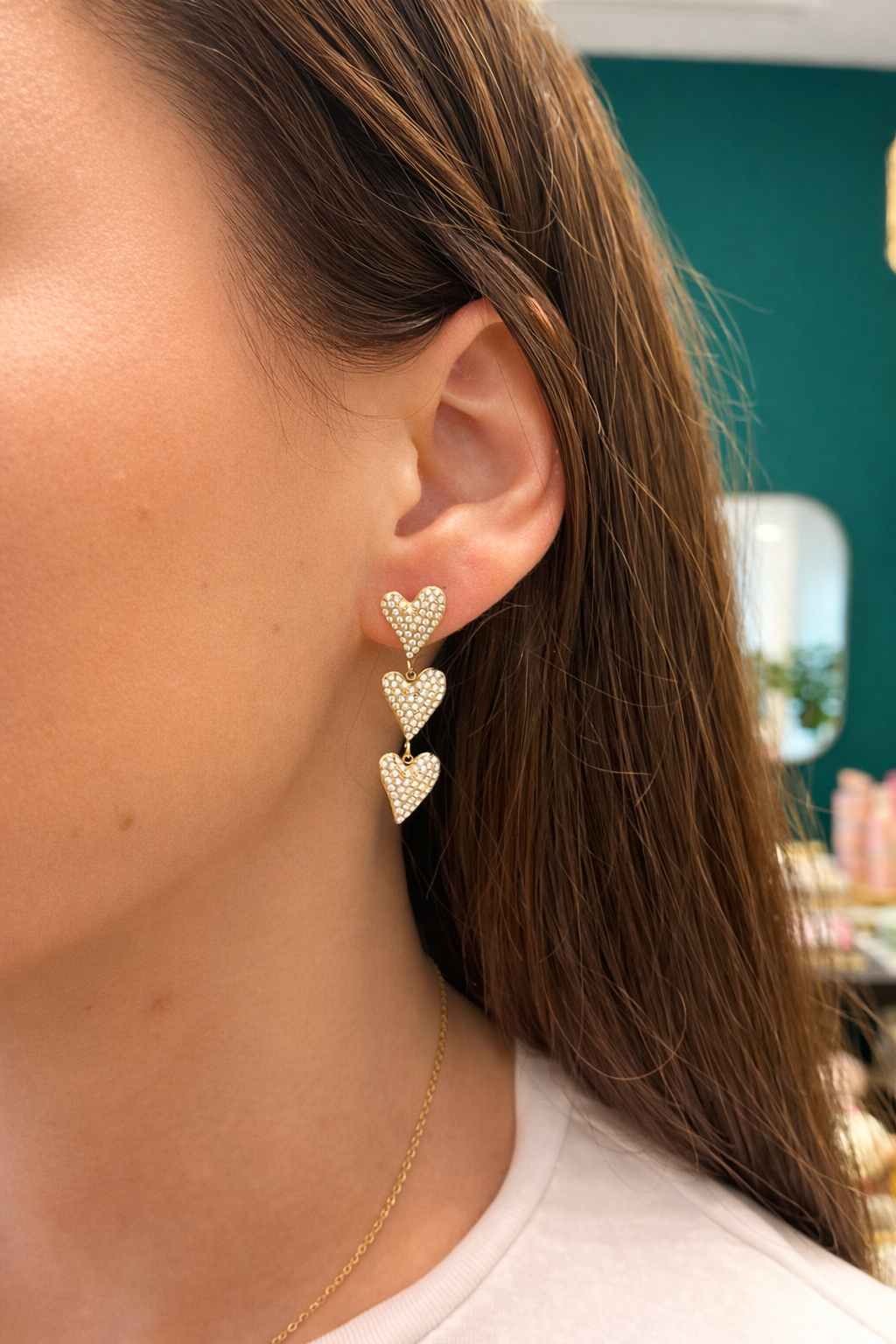 Boucle d oreilles pendante avec 3 coeurs en acier inoxydable doré et zircons 