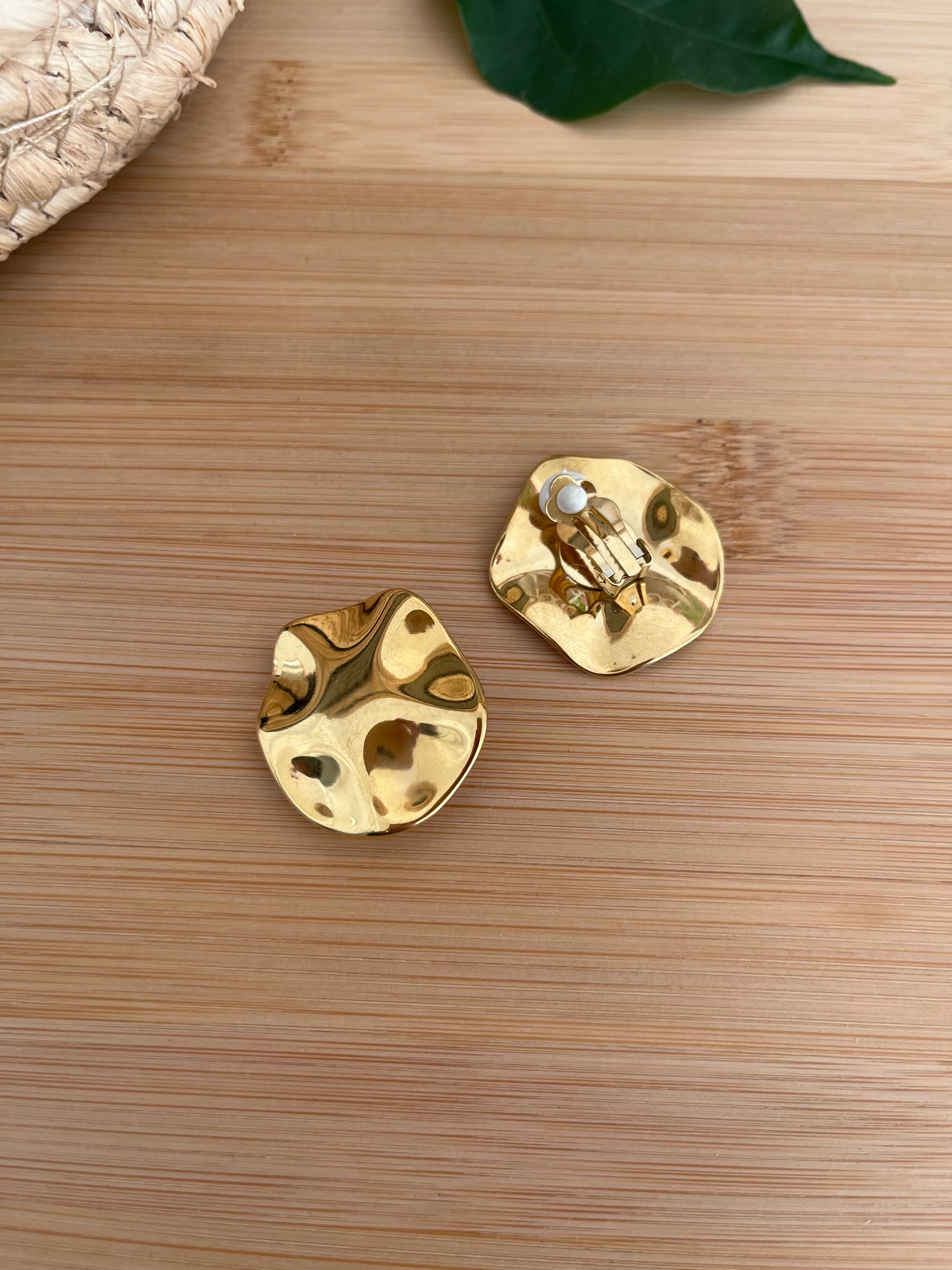 LEANE Gold Earrings