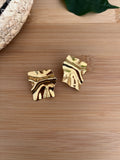 Boucles d’oreilles en forme carrée en relief, en acier inoxydable doré